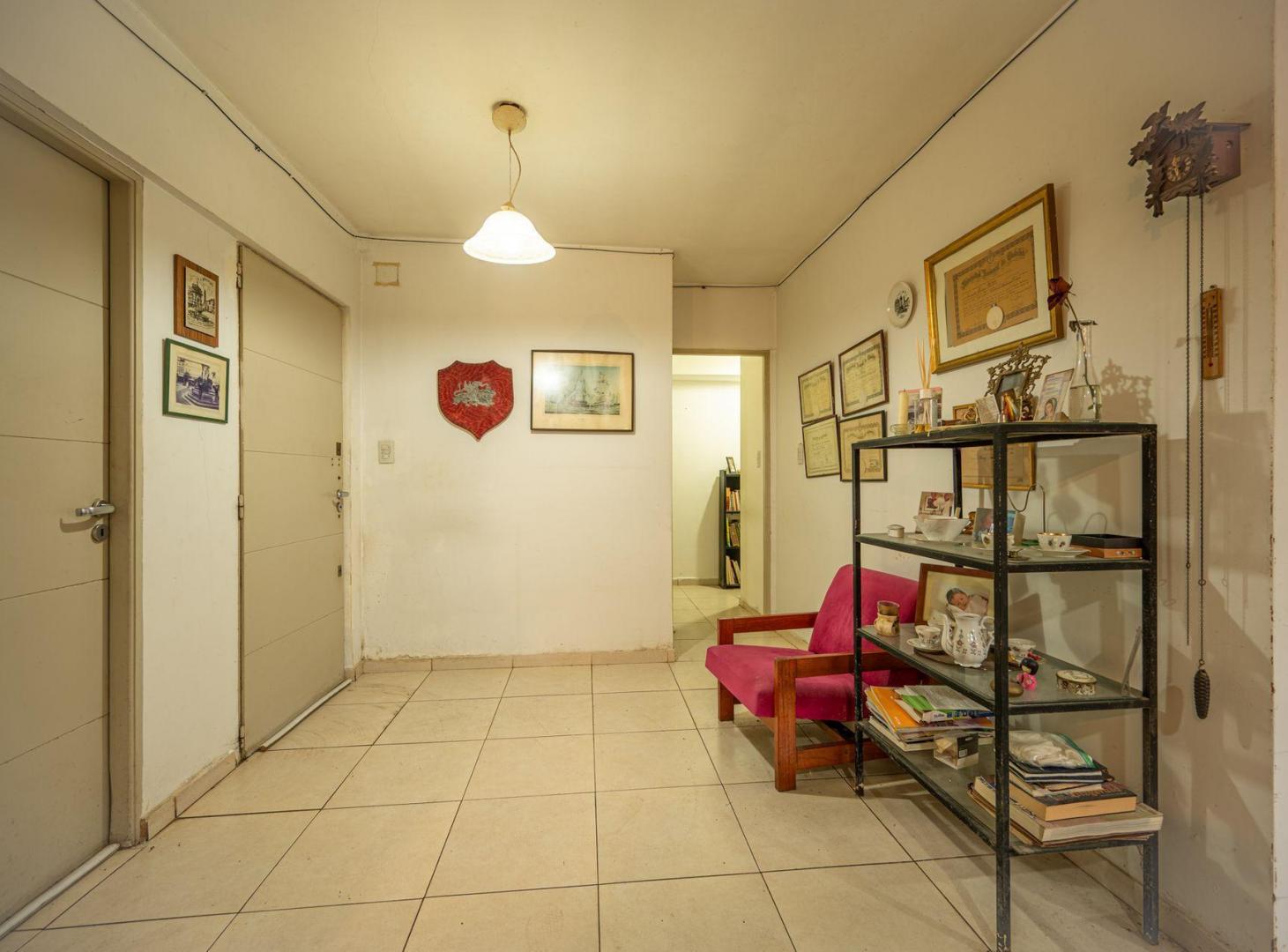 Foto de Amplio dpto PB con patio 2 dorm Alto Alberdi, imagen 5