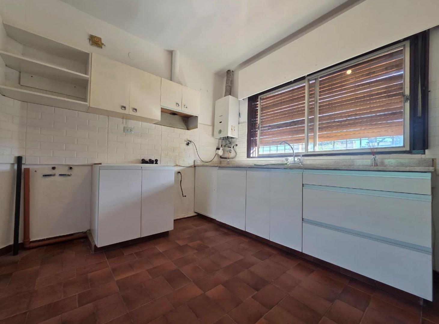 Foto de VENTA PH HERMOSO DE 2 DORMITORIOS, imagen 2