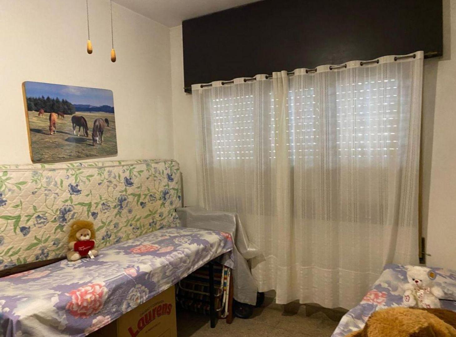 Foto de VENTA CASA 3 DORMITORIO BARRIO JARDIN, imagen 3