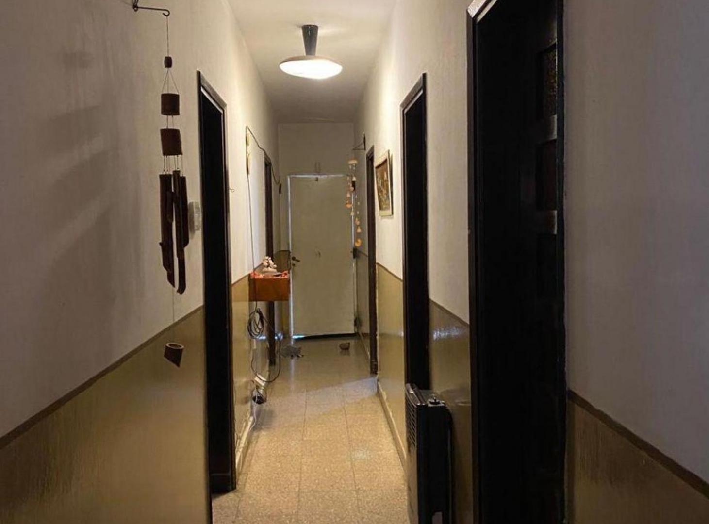 Foto de VENTA CASA 3 DORMITORIO BARRIO JARDIN, imagen 4