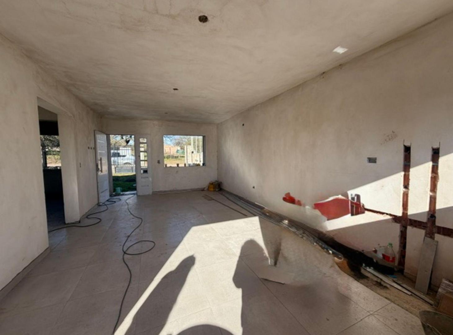 Foto de VENTA CASA 2 DORM EN SALSIPUEDES - OPORTUNIDAD, imagen 2