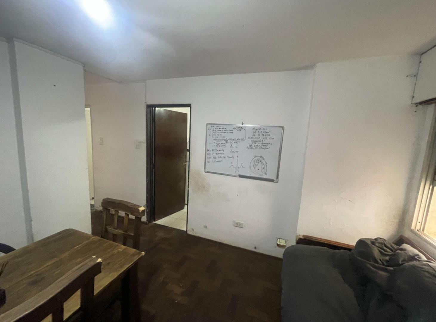 Foto de DEPARTAMENTO 1 DORM PB C/PATIO- CENTRO - ESCRITURA, imagen 2
