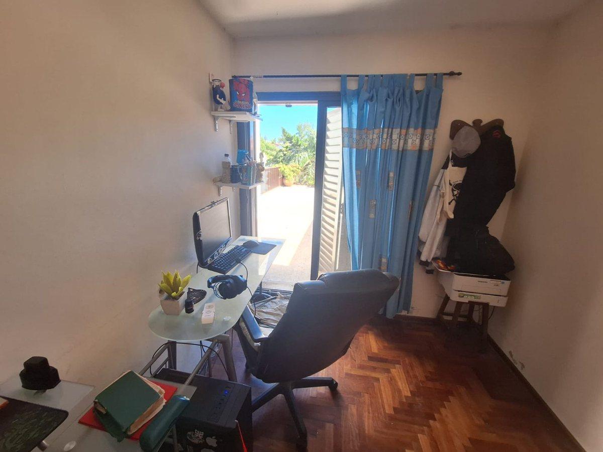 Foto de Casa 4 Dormitorios Pileta en Barrio San Salvador, imagen 2