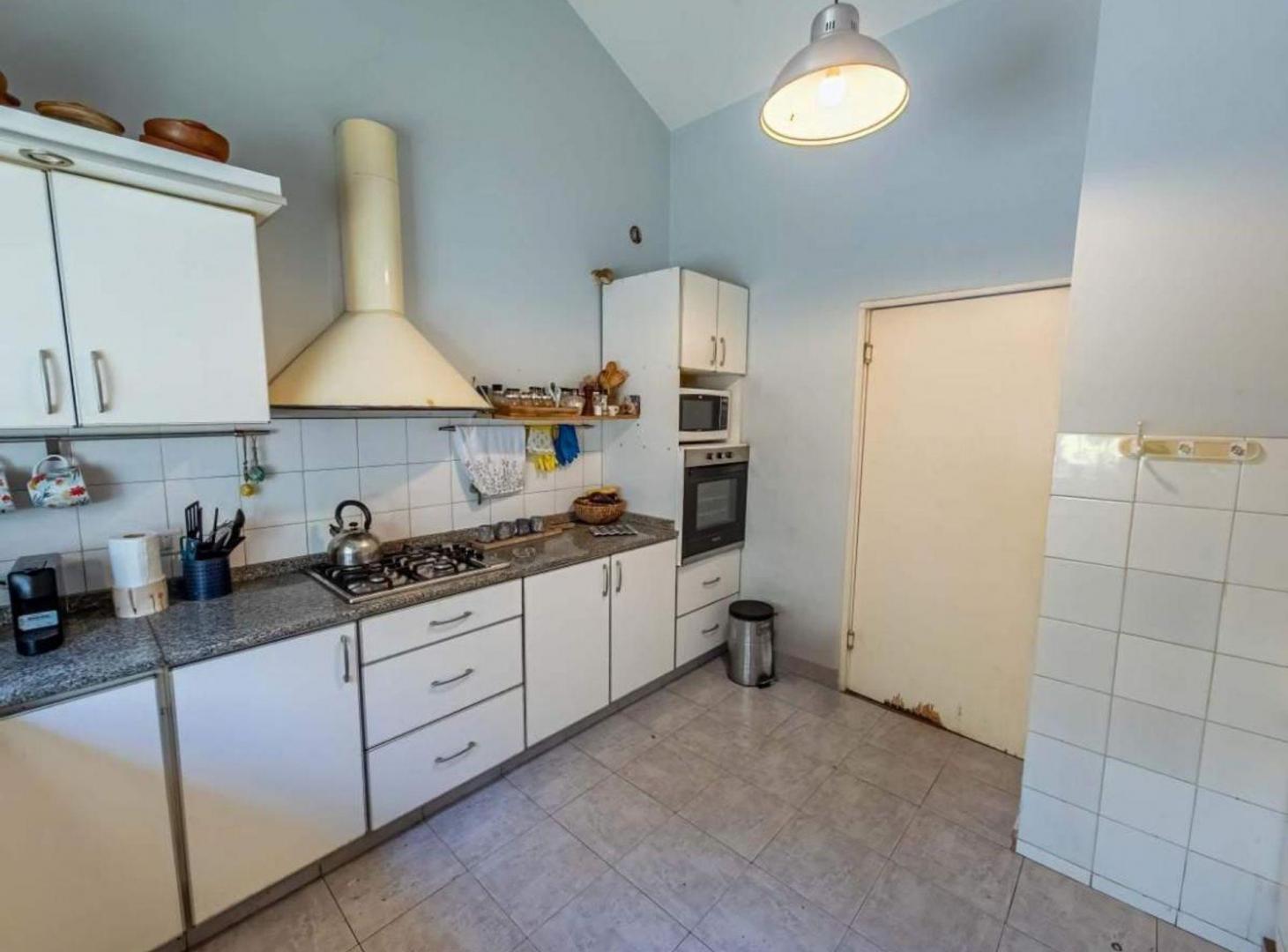 Foto de Hermosa casa en villa Rivera Indarte con pileta, imagen 2