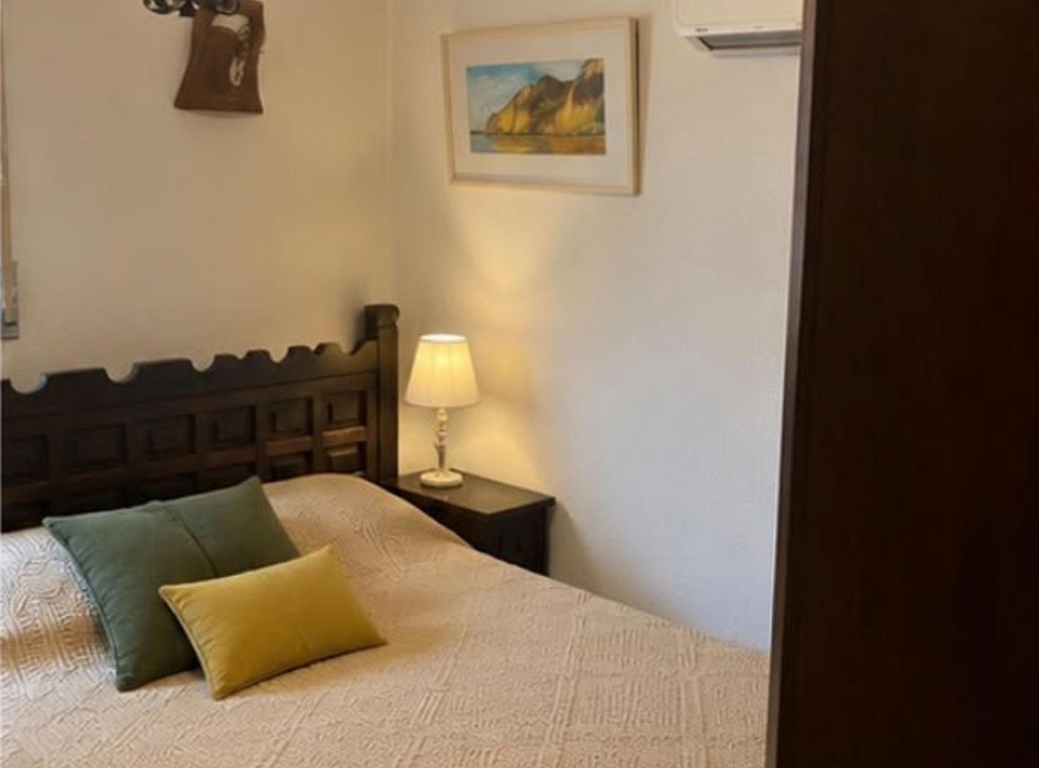 Foto de OPORTUNIDAD DEPTO 2 DORM CON COCHERA Y PATIO, imagen 2