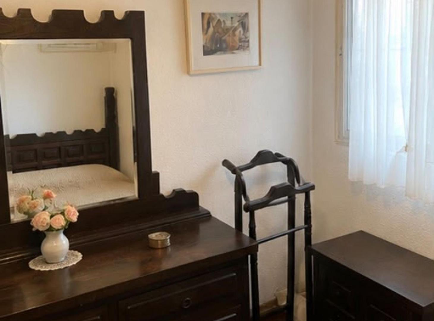 Foto de OPORTUNIDAD DEPTO 2 DORM CON COCHERA Y PATIO, imagen 5