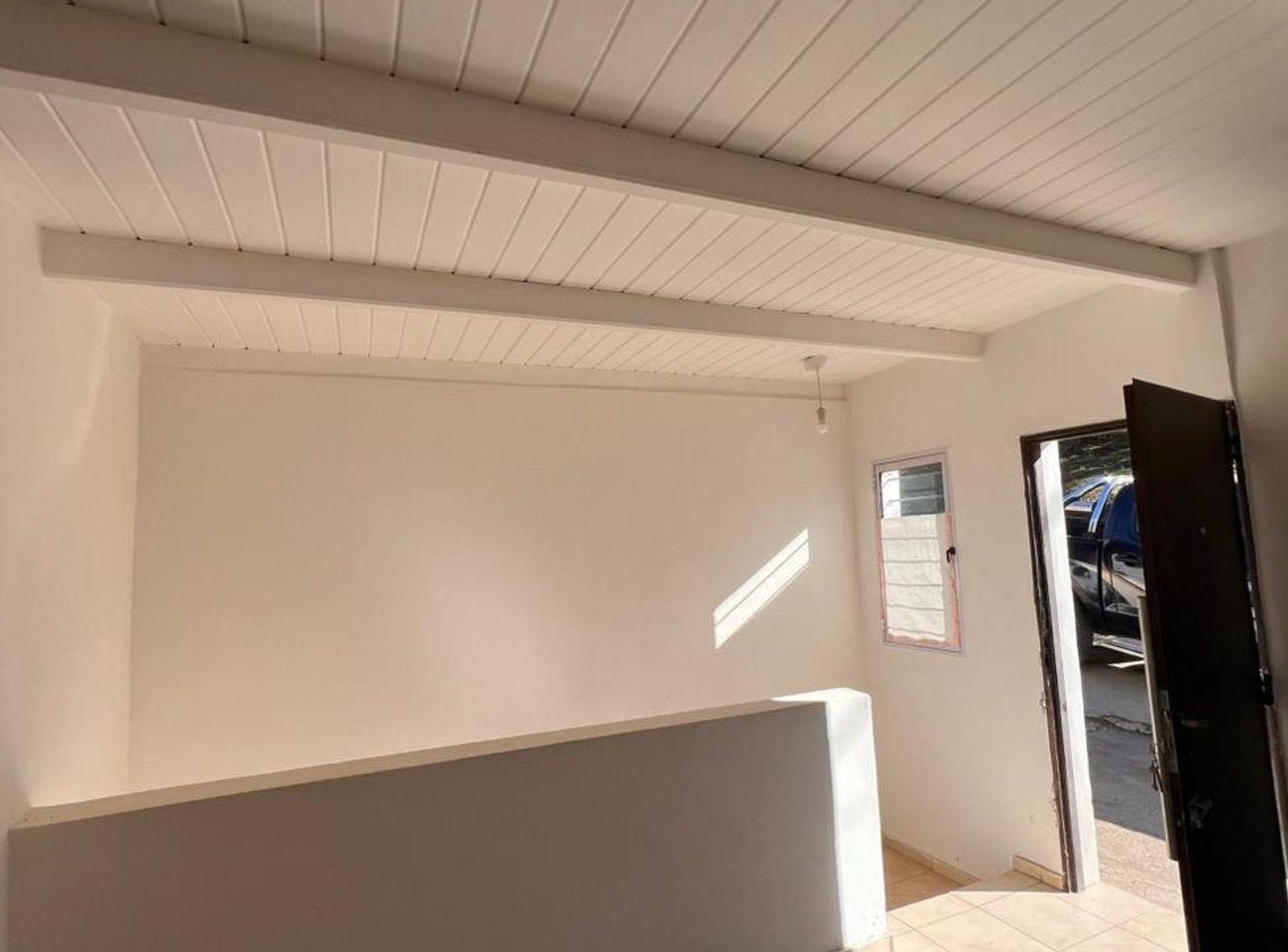Foto de VENTA AMPLIO DUPLEX 2DOR CUESTA COLORADA APTO CRÉD, imagen 1