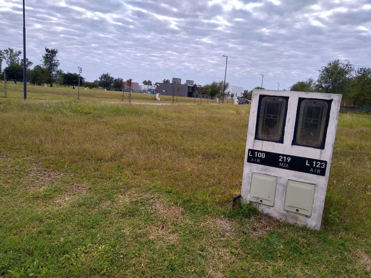 Foto de LOTE ESQUINA 345 M2 NVO MALAGUEÑO CON ESCRITURA, imagen 1