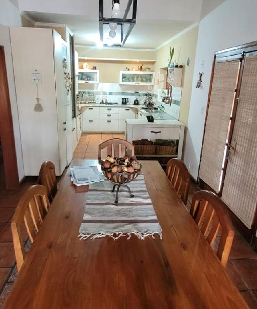 Foto de CASA EN ZONA NORTE CON PILETA QUINCHO Y COCHERA, imagen 5