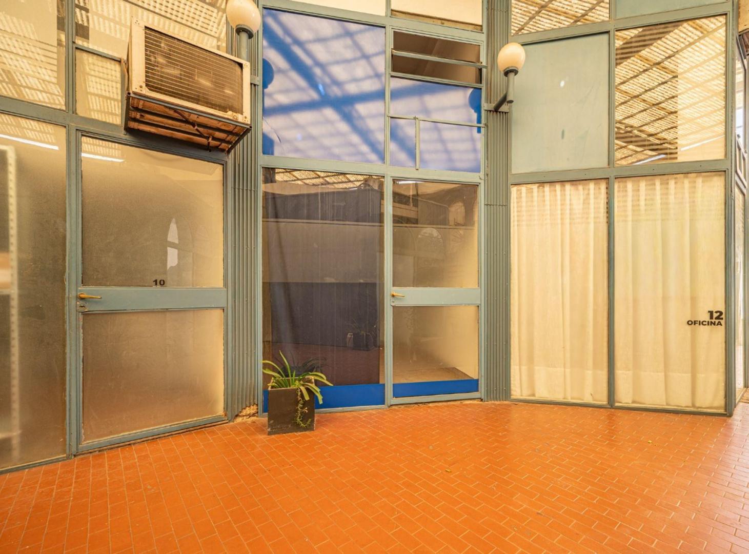 Foto de Oficina duplex en Galería Portofino, Rafel Nuñez, imagen 3