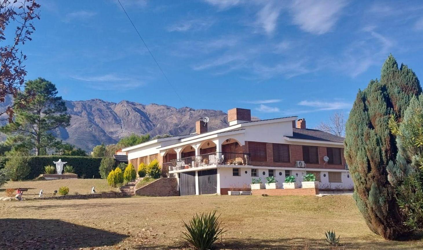 Foto de Venta Casa de categoria Los Hornillos lote 2650m2, imagen 4