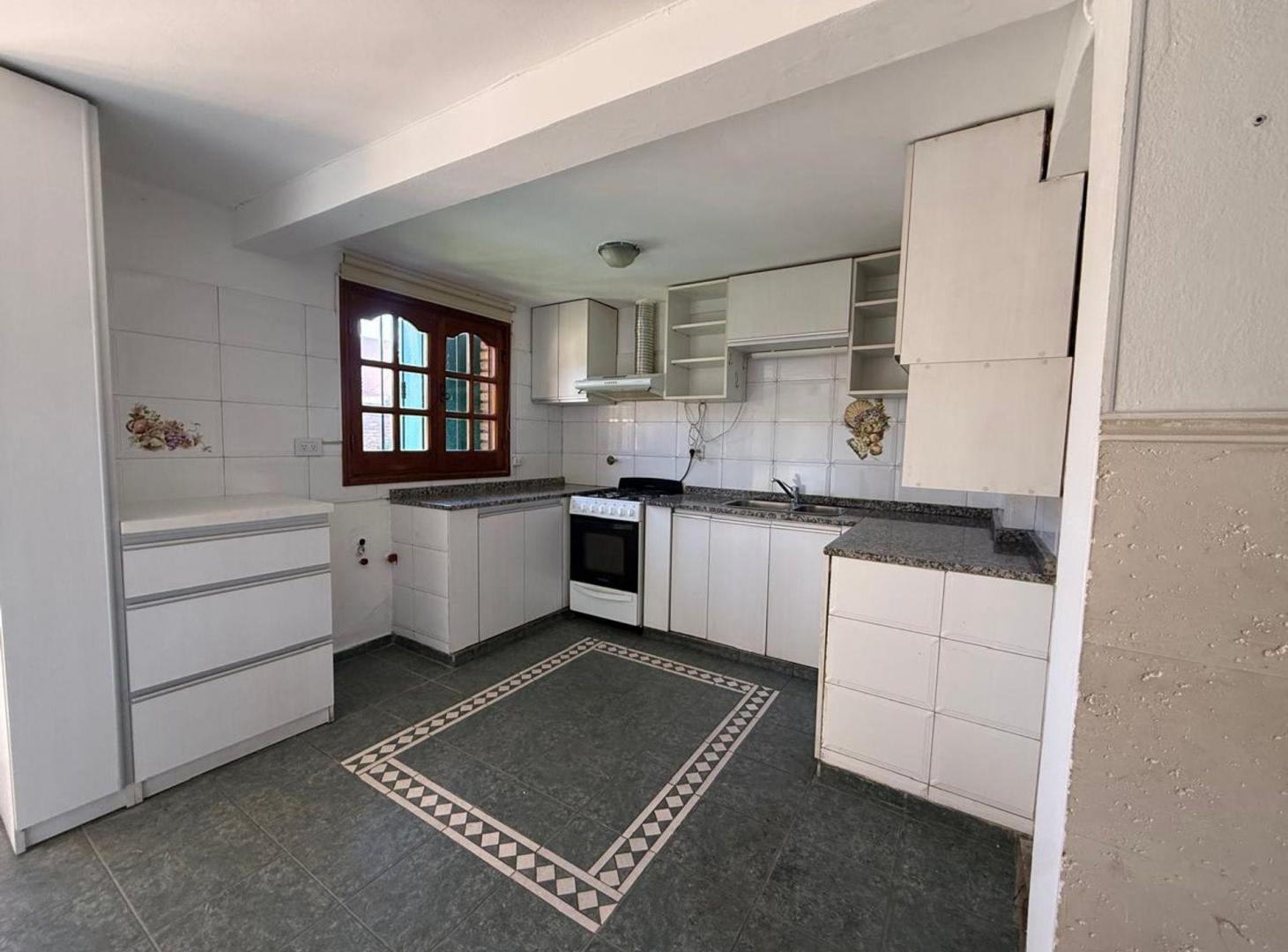 Foto de CASA QUINTAS DE ARGÜELLO 186M2, imagen 2