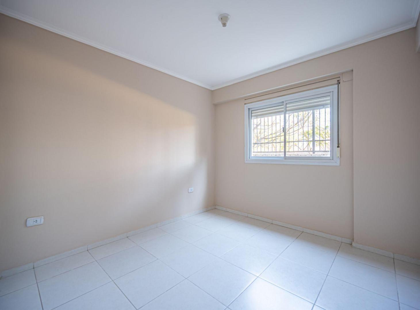 Foto de Departamento de 1 dormitorio PB en Villa Sol, imagen 4