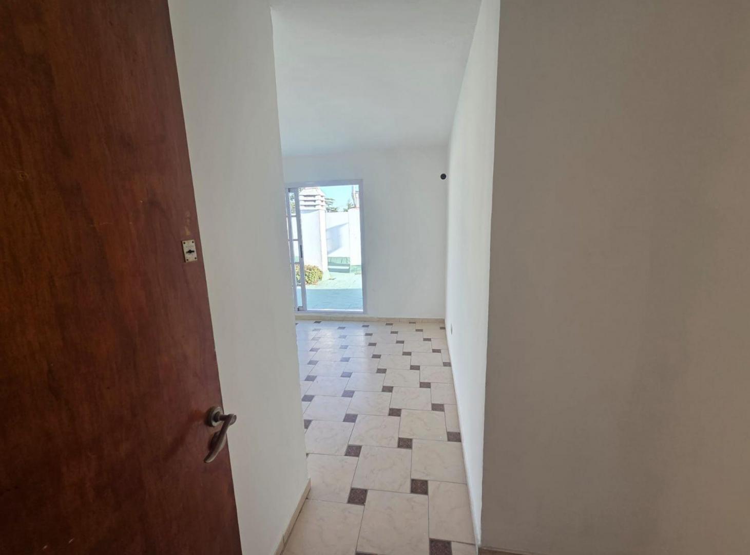 Foto de SEMIPISO 3 DORMITORIOS CON TERRAZA Y 2 BALCONES, imagen 2