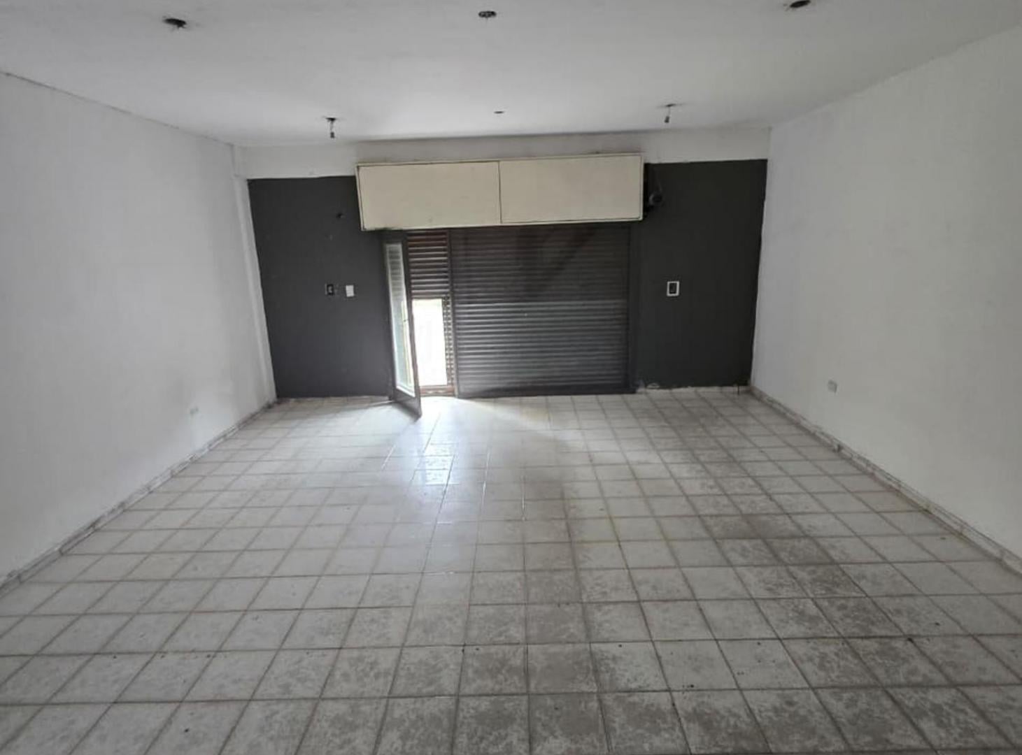 Foto de Local comercial a metros de Mariano Max, imagen 1