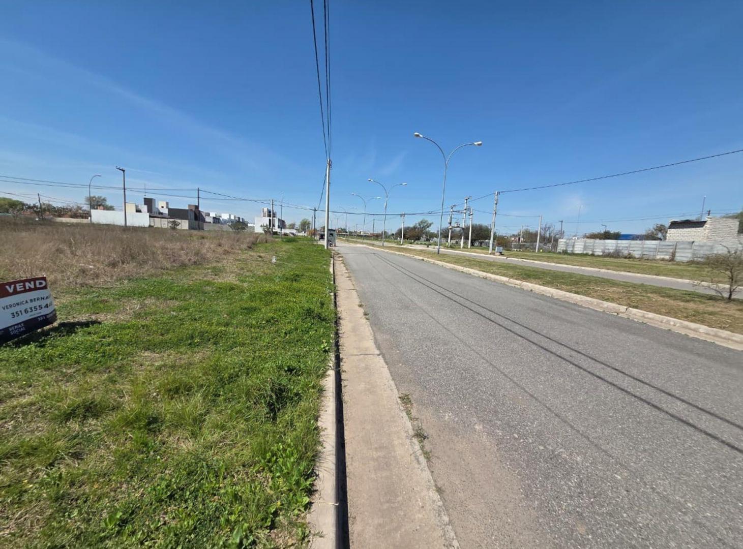Foto de SE VENDE LOTE 360 EN BARRIO CERRADO NORTE GAMA 1, imagen 4