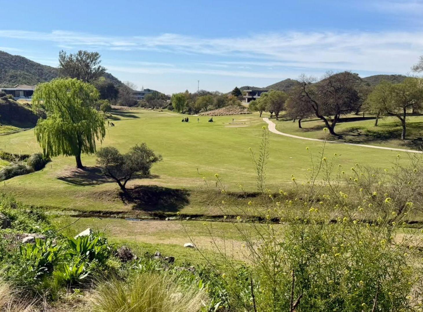 Foto de Lote Potrerillo de Larreta fondo golf 1926m2, imagen 1