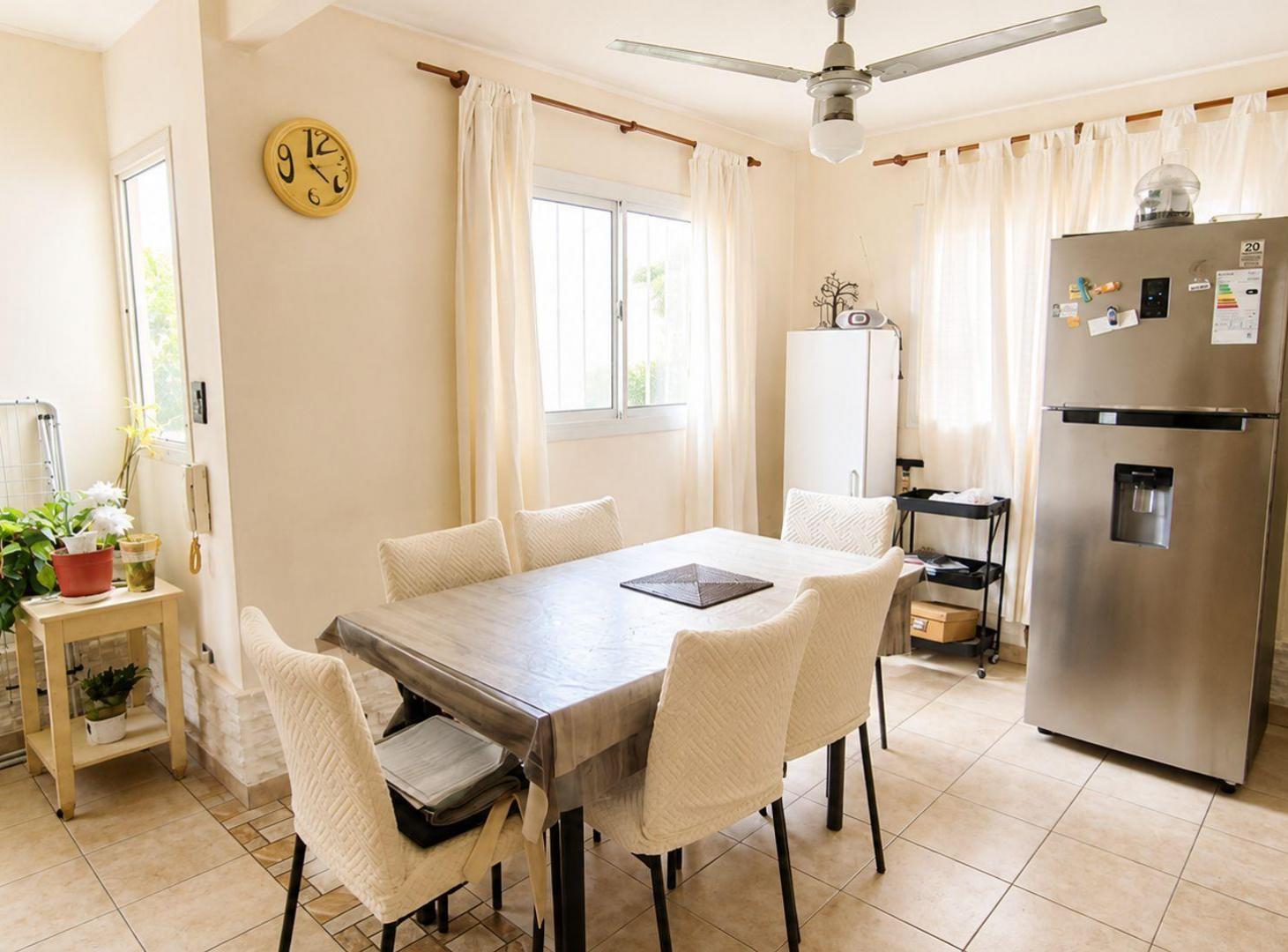 Foto de CASA EN VENTA 3 DORMIS APTA CREDITO VILLA ALLENDE, imagen 5