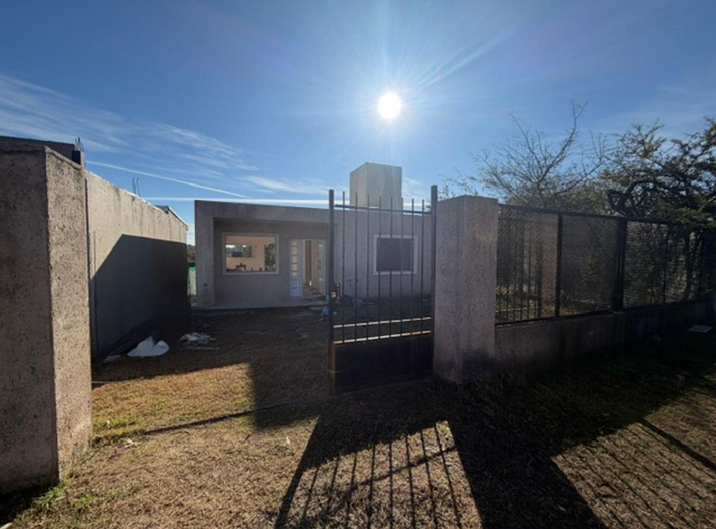 Foto de VENTA CASA 2 DORM EN SALSIPUEDES - OPORTUNIDAD, imagen 1
