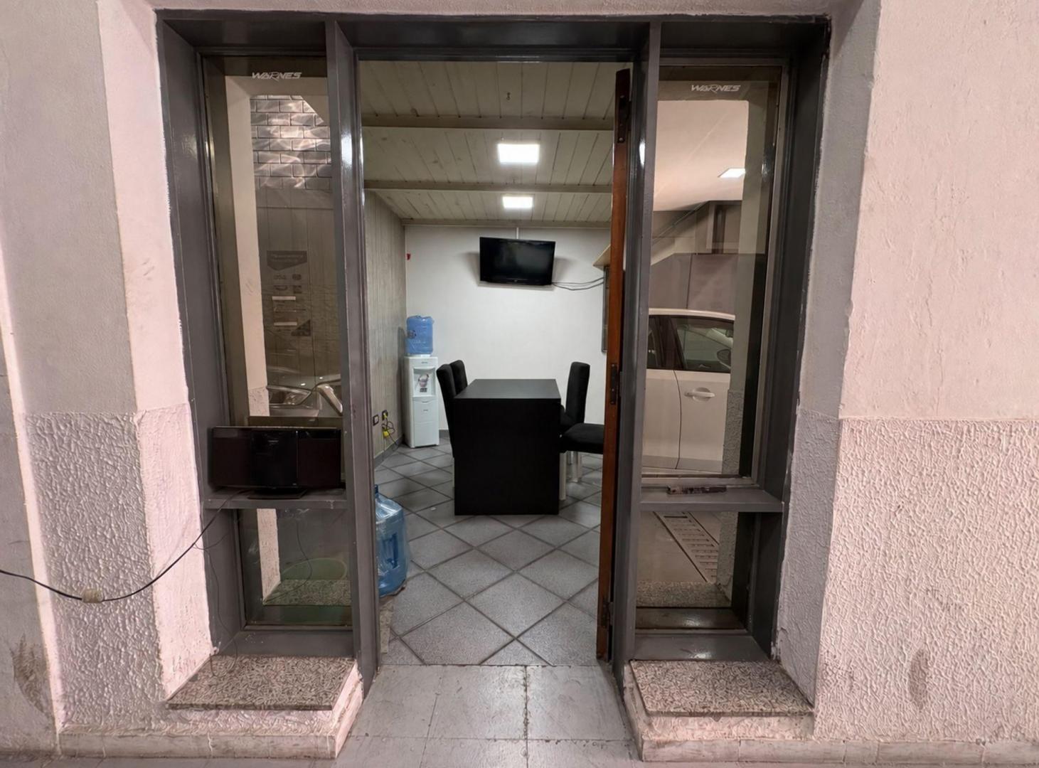 Foto de ALQUILER LOCAL COMERCIAL AV. ALEM, imagen 4