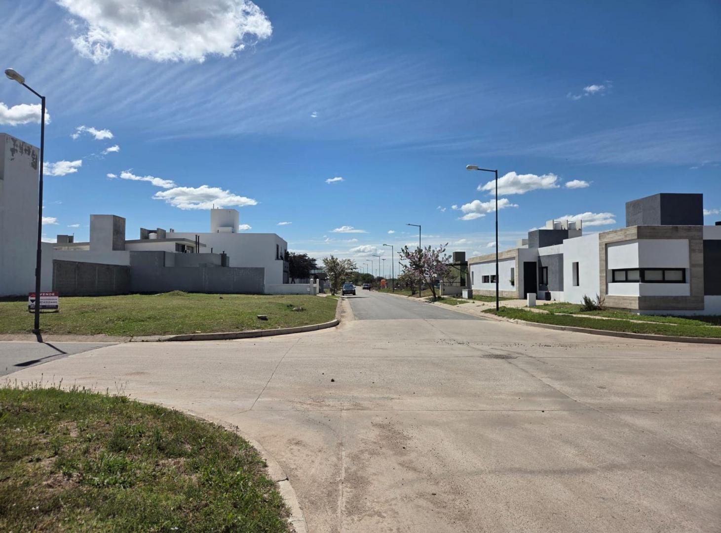 Foto de LOTE EN DOCTA BOULEVARD ZONA SUPER CONSOLIDADA, imagen 3