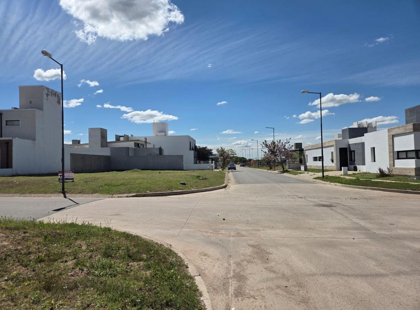 LOTE EN DOCTA BOULEVARD ZONA SUPER CONSOLIDADA