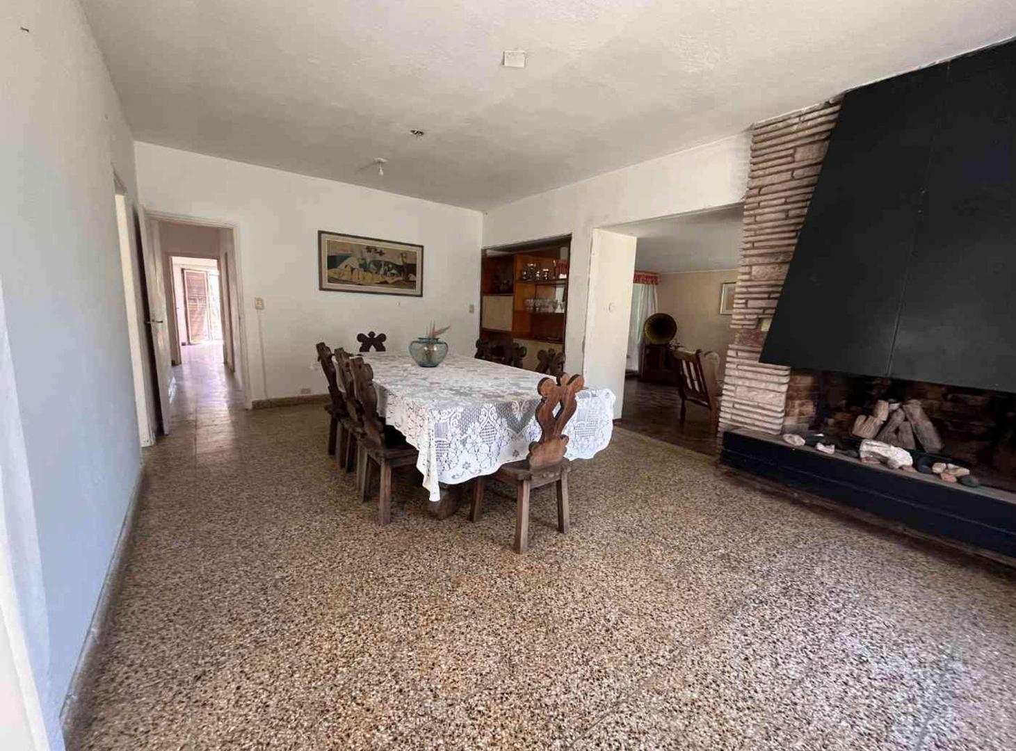 Foto de GRAN CASA 3 DORMITORIOS VILLA CENTENARIO, imagen 4