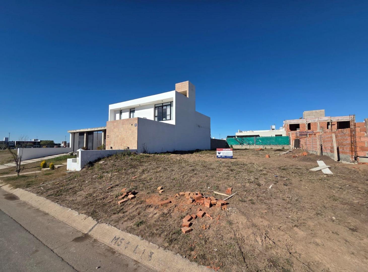 Foto de LOTE EN DOCTA BOULEVARD APTO DUPLEX Y RESIDENCIAL, imagen 3