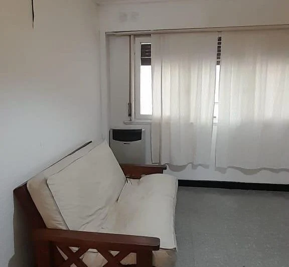 DEPTO 2 AMBIENTES SOBRE AV COLON Y SANTA FE 1