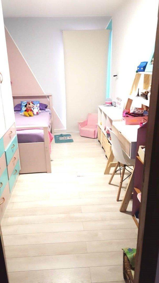 Foto de CHALET DE 4 AMBIENTES CON ENTRADA DE VEHICULOS, PLAYROOM, imagen 5