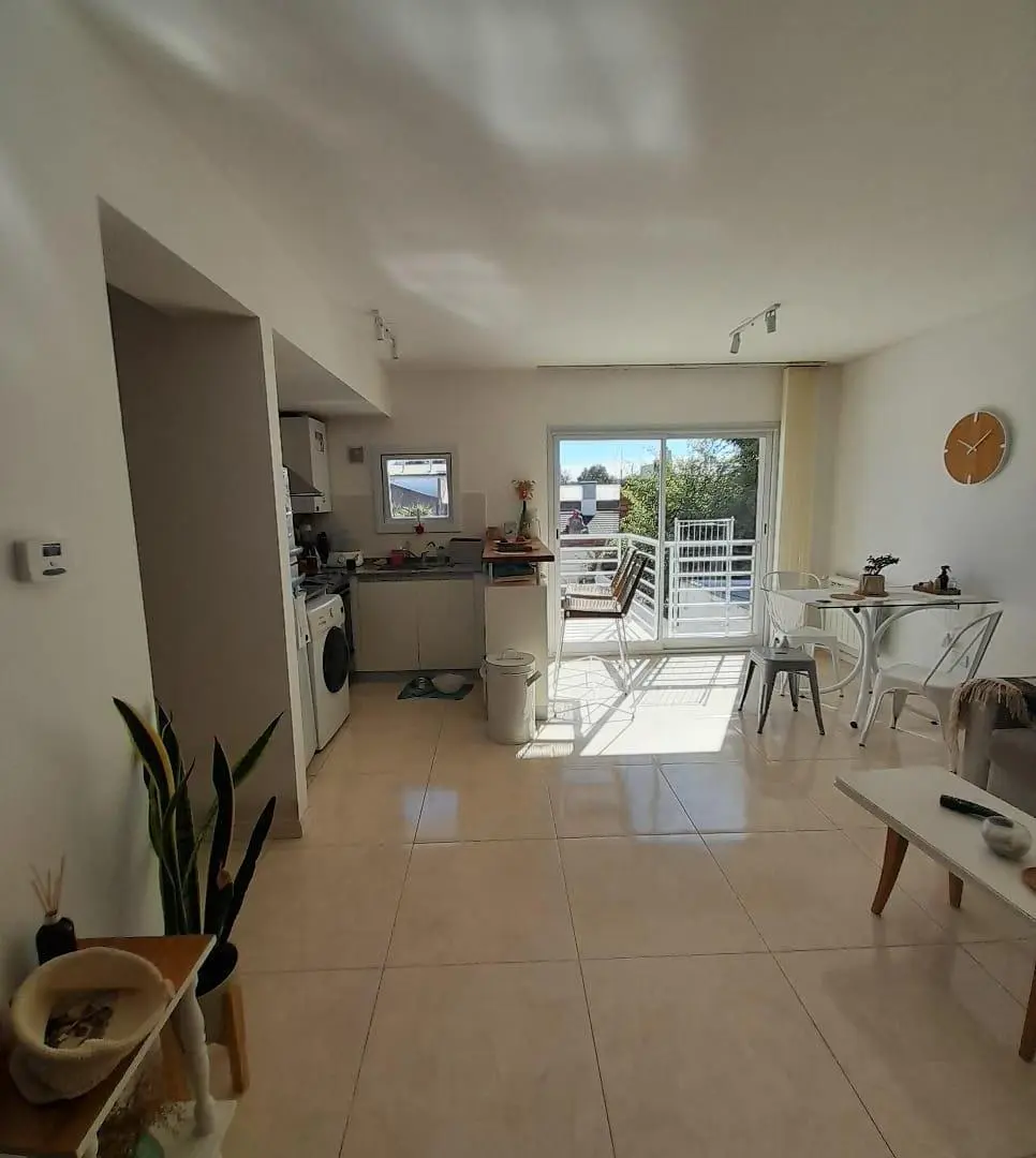 DEPARTAMENTO 2 AMBIENTES + COCHERA-R. PEÑA Y ESPAÑA 1