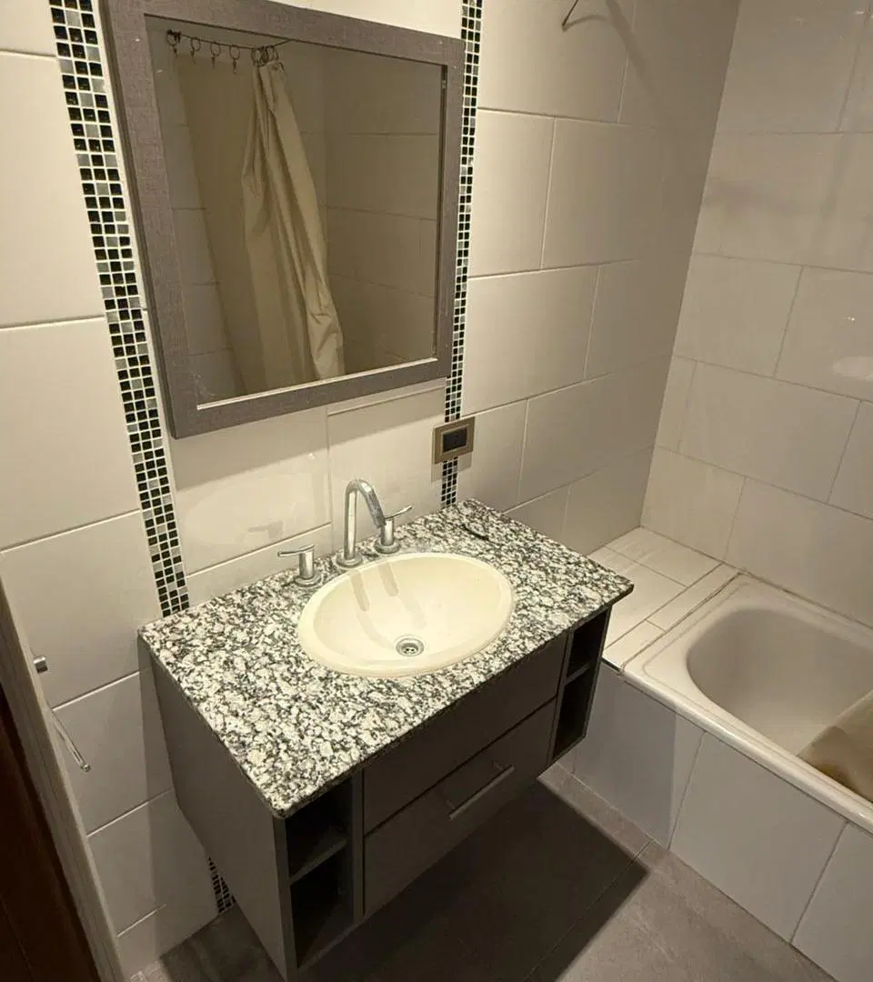 DEPARTAMENTO DOS AMBIENTES CON COCHERA - ZONA FRENCH Y SAN JUAN 5