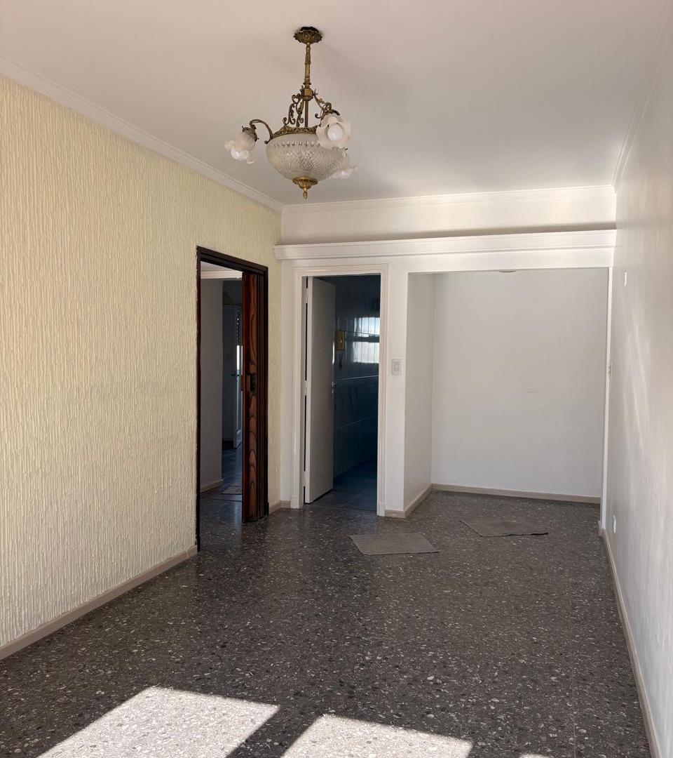 Foto de DEPARTAMENTO 3 AMBIENTES CON BALCON - ALBERTI 3800, imagen 3