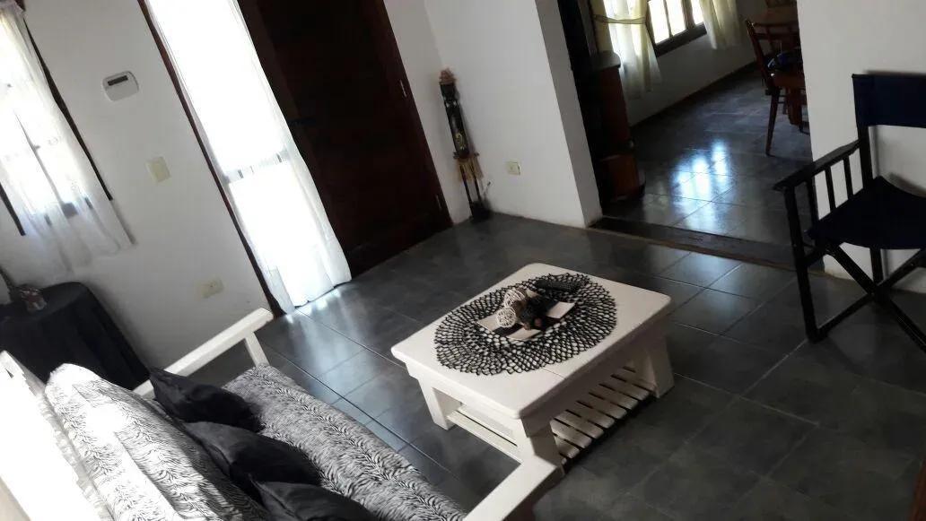 Foto de Casa de 525 m² con departamento en el fondo en venta en Ostende, imagen 3
