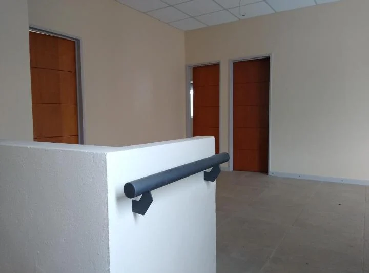 Oficina / Consultorios en 4