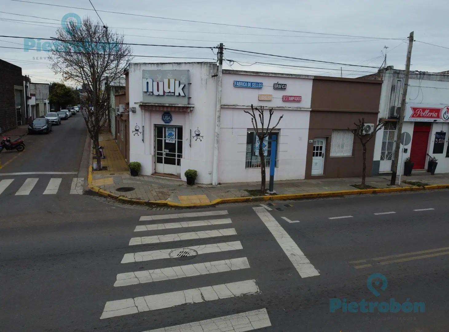 VENTA DE CASA CON LOCAL INDEPENDIENTE 5