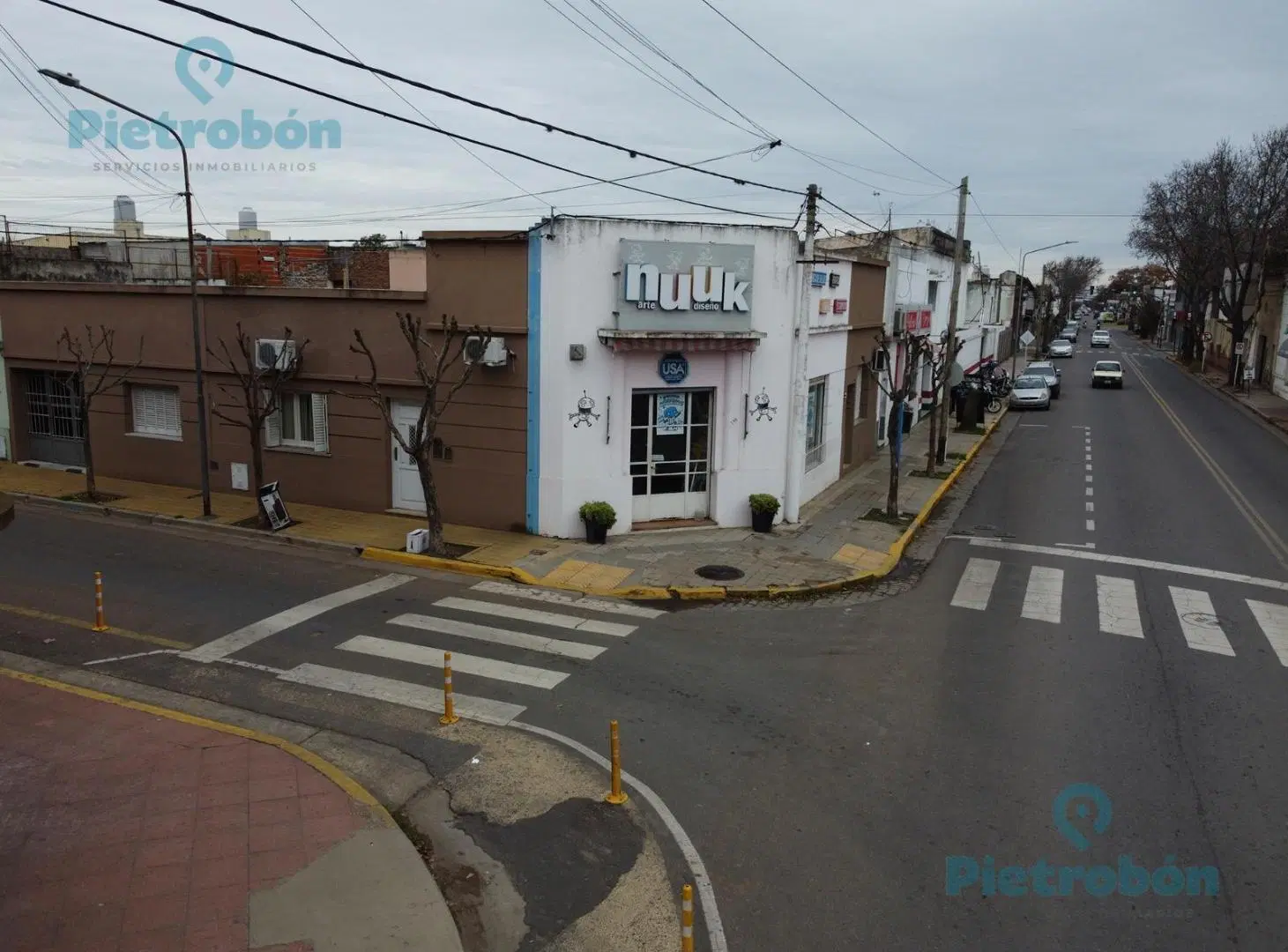 VENTA DE CASA CON LOCAL INDEPENDIENTE 3
