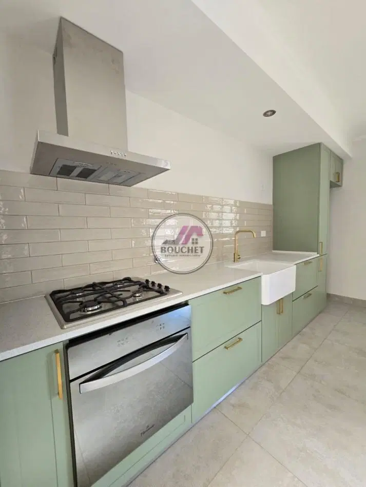 CHALET 3 AMBIENTES, DEPENDENCIA Y GARAGE QUINCHO RECICLADO EN VENTA | SAN JOSE 5