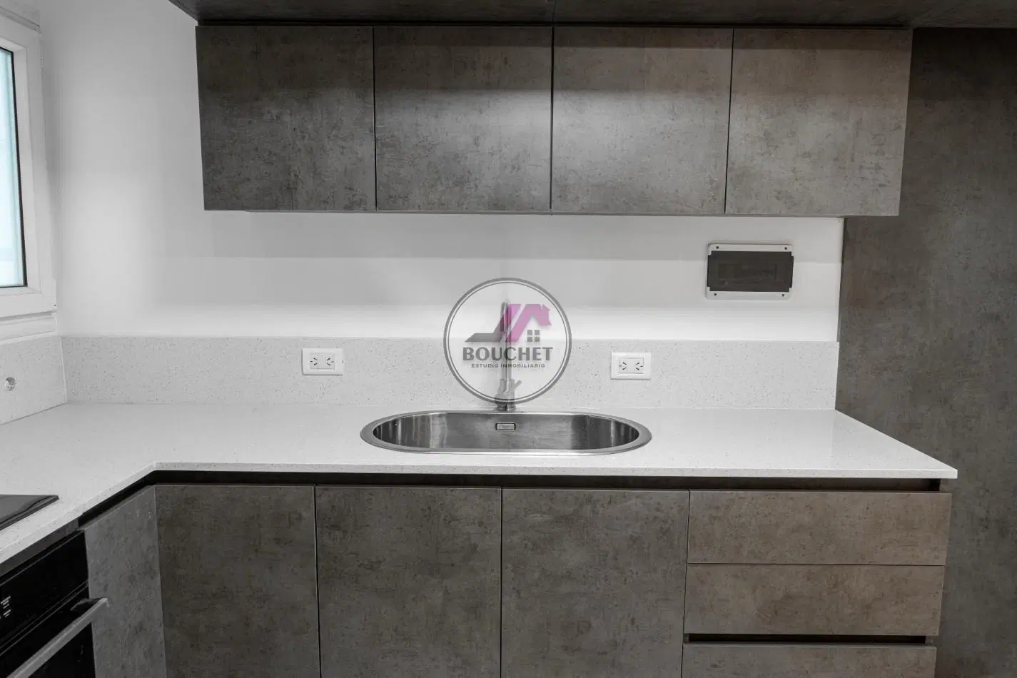 DEPARTAMENTO 4 AMBIENTES RECICLADO EN VENTA | PLAZA MITRE 3