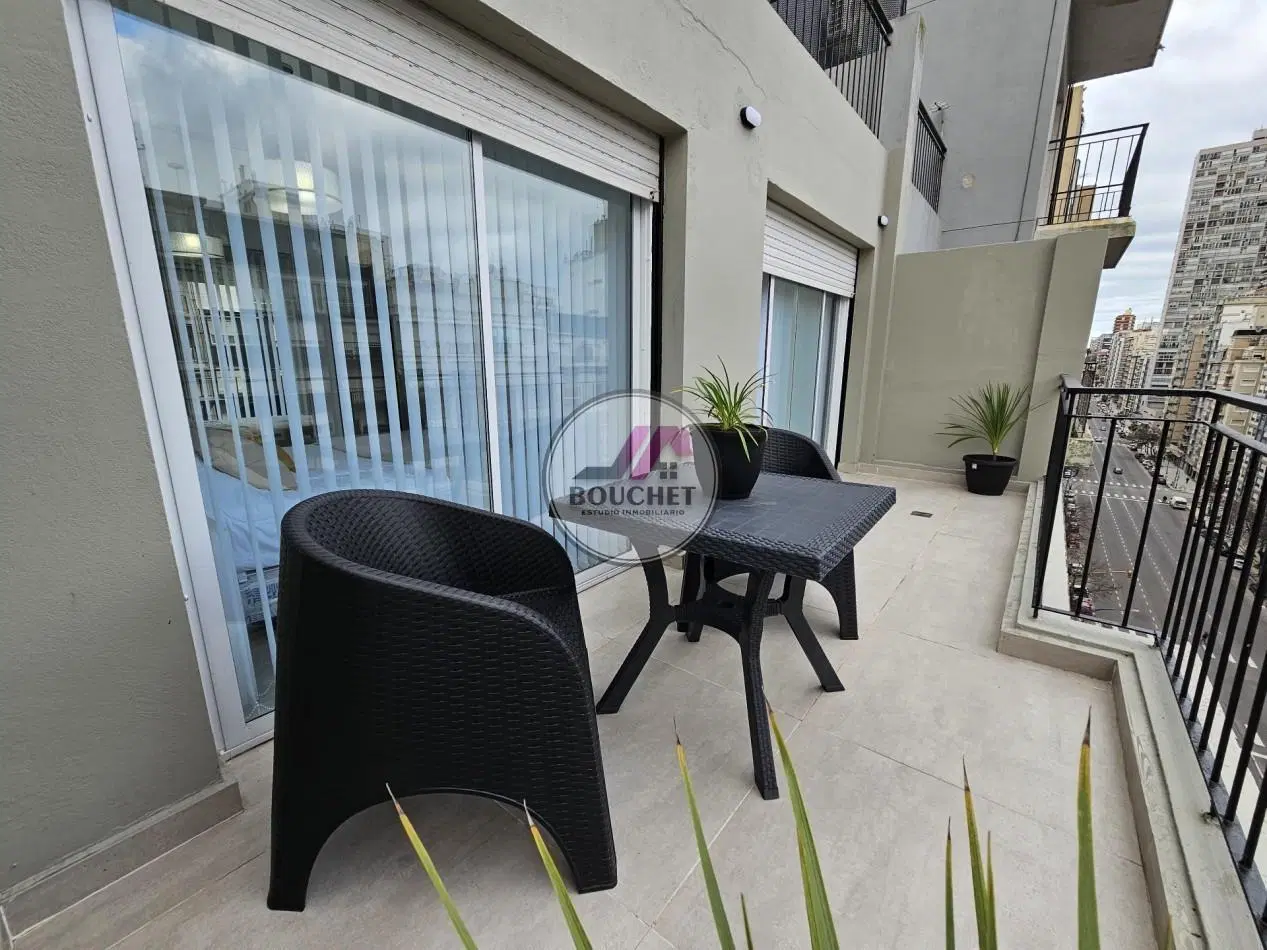 DEPARTAMENTO 3 AMBIENTES CON BALCON TERRAZA EN VENTA | PLAZA COLON 4