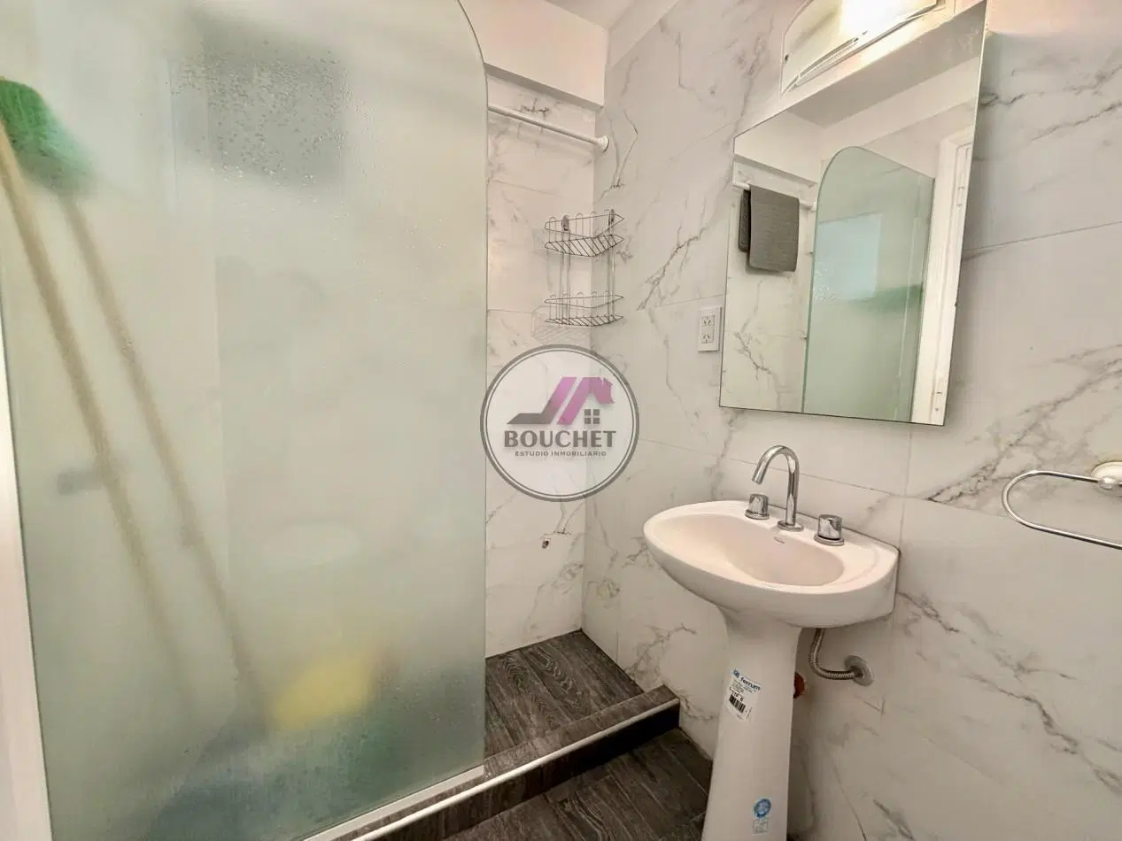 DEPARTAMENTO 2 AMBIENTES CON BALCON TERRAZA Y VISTA AL MAR EN VENTA | PLAZA COLON 8