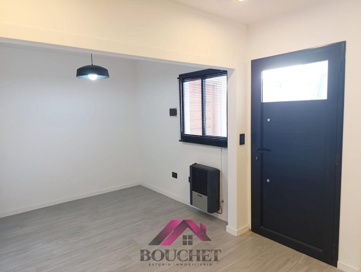 Foto de PH AMBIENTE Y MEDIO POR PLANTA ALTA EN VENTA | PARQUE LURO, imagen 2