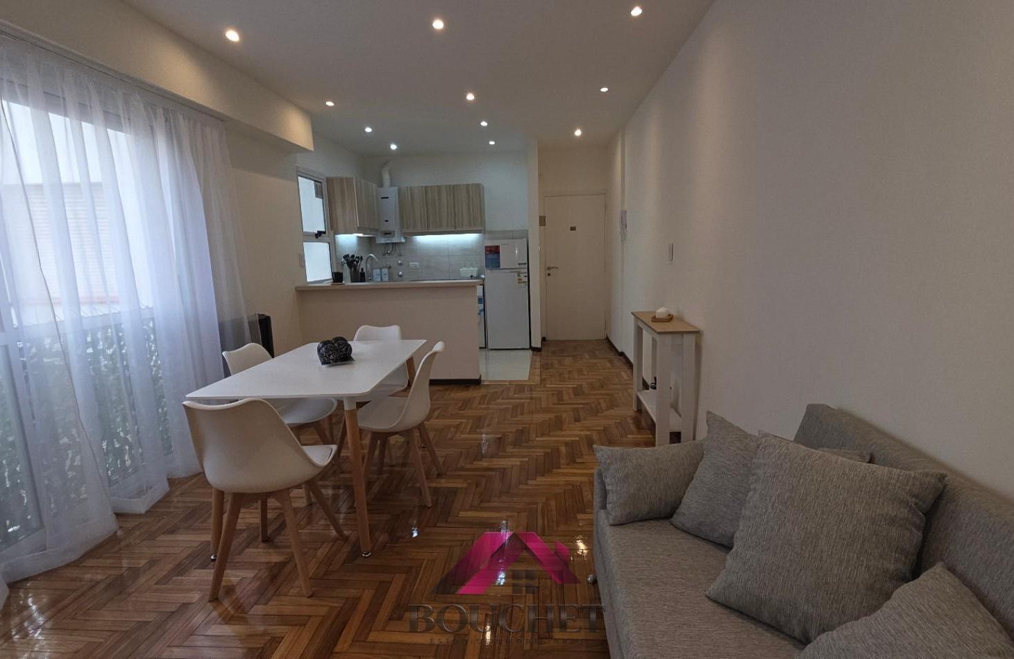 Foto de DEPARTAMENTO 2 AMBIENTES LATERAL EN VENTA | PLAZA COLON, imagen 1