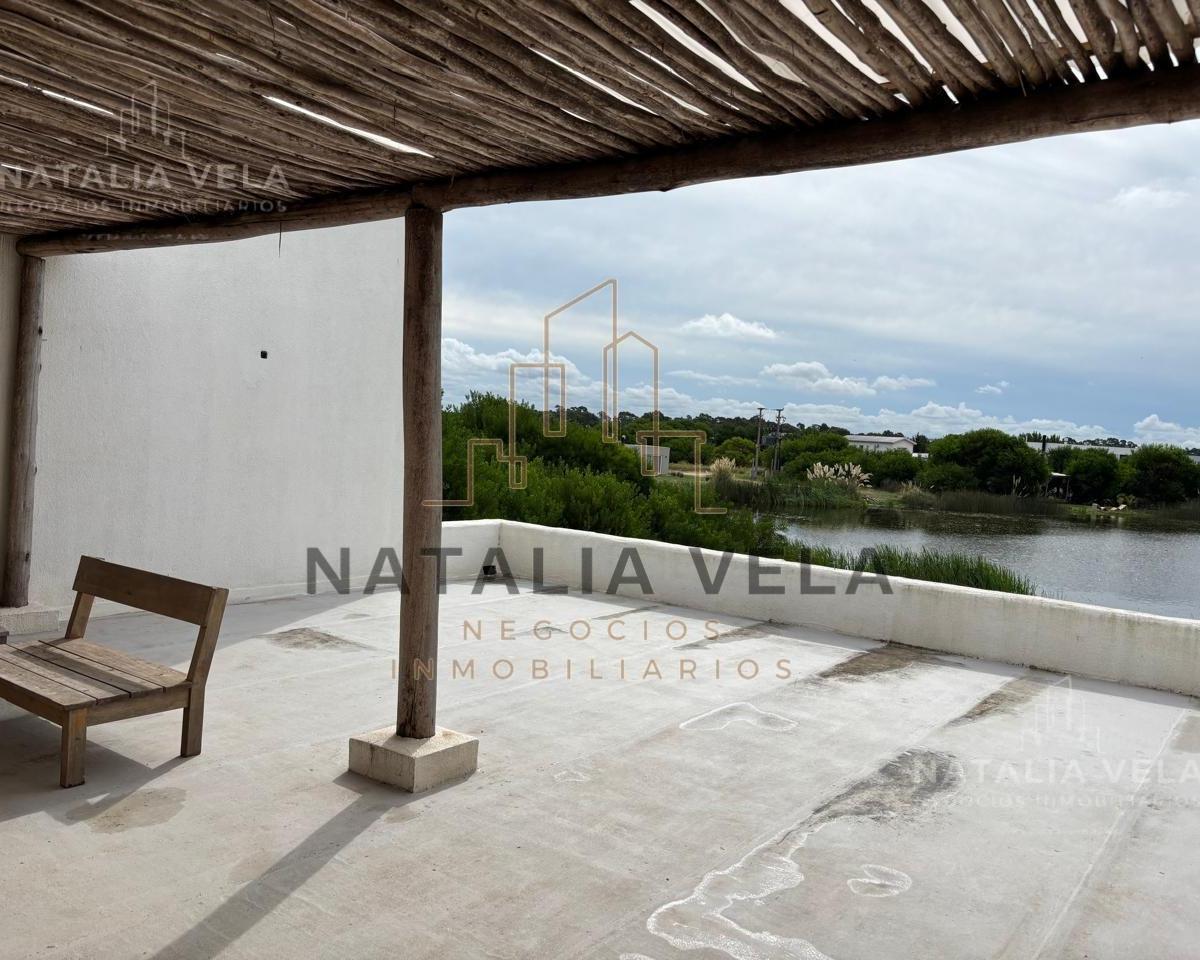 Venta Casa en Costa Esmeralda - 300 m² - 6 Habitaciones – Amoblada - Lote de 843 m² 3