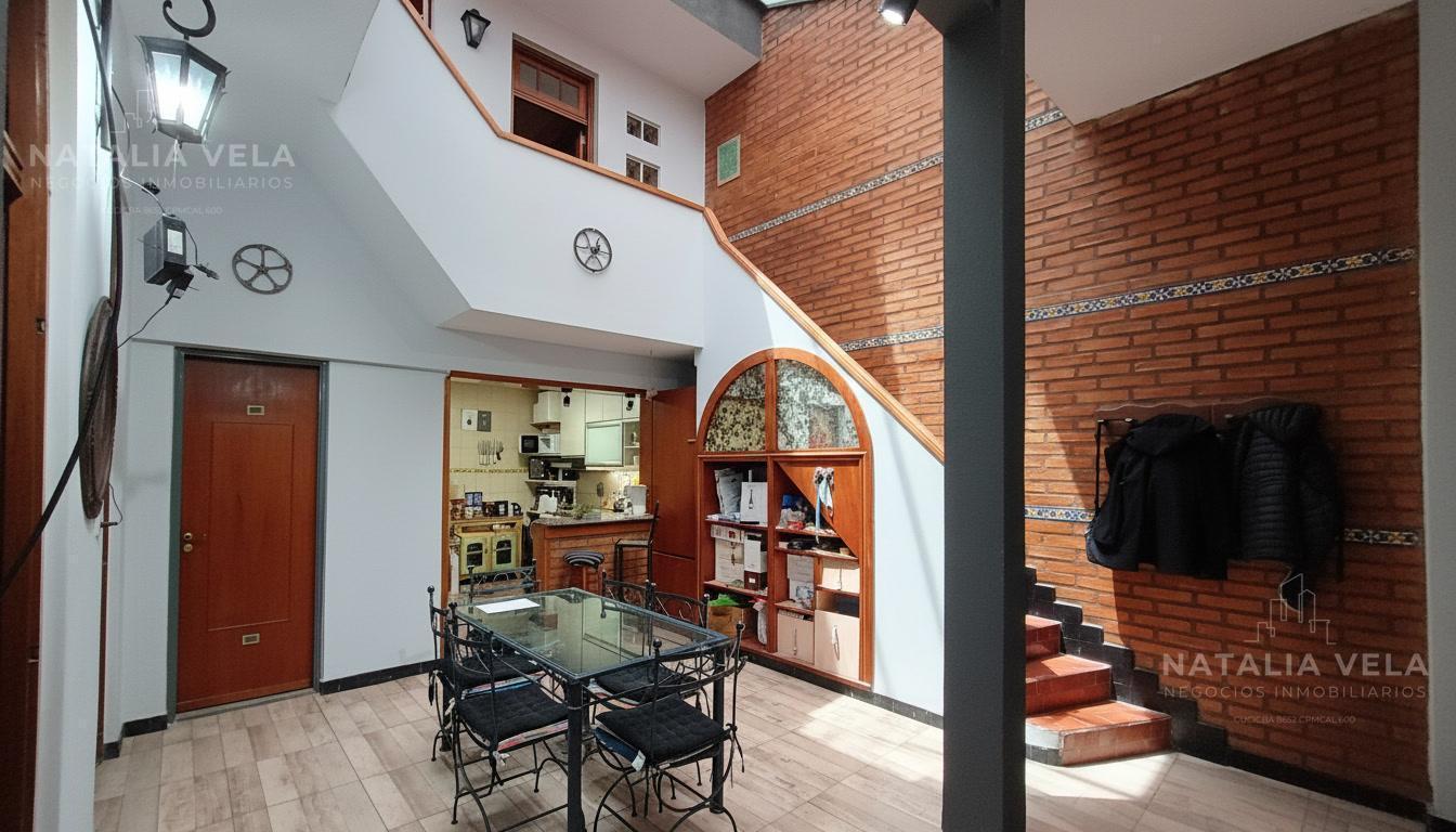 VENTA PH Villa Gral. Mitre - 4 amb en PB y 1er piso c/ quincho, parrilla y terraza – 125 m2
