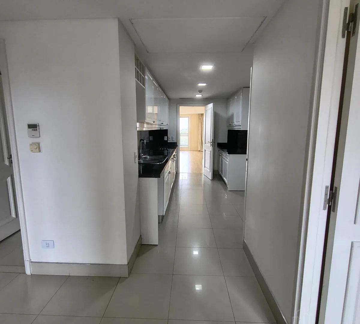 VENTA / ALQUILER + 3 ambientes c/dep. + cochera – vista abierta a la reserva – Chateau Puerto Madero 4
