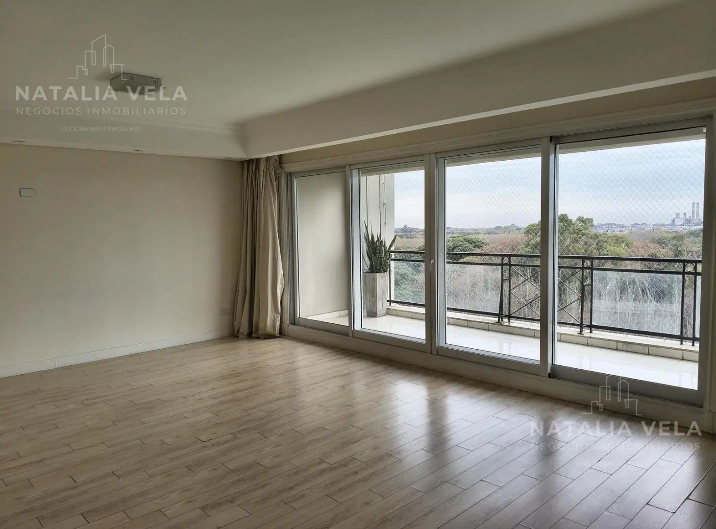 VENTA / ALQUILER + 3 ambientes c/dep. + cochera – vista abierta a la reserva – Chateau Puerto Madero 2