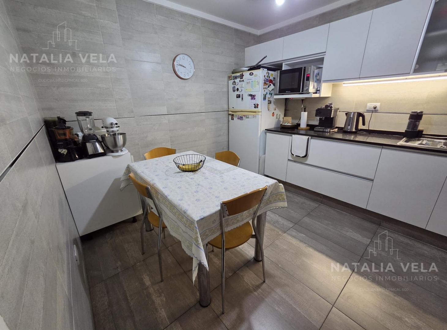 Foto de VENTA - Departamento 4 amb dep - reciclado - cochera - baulera, imagen 2