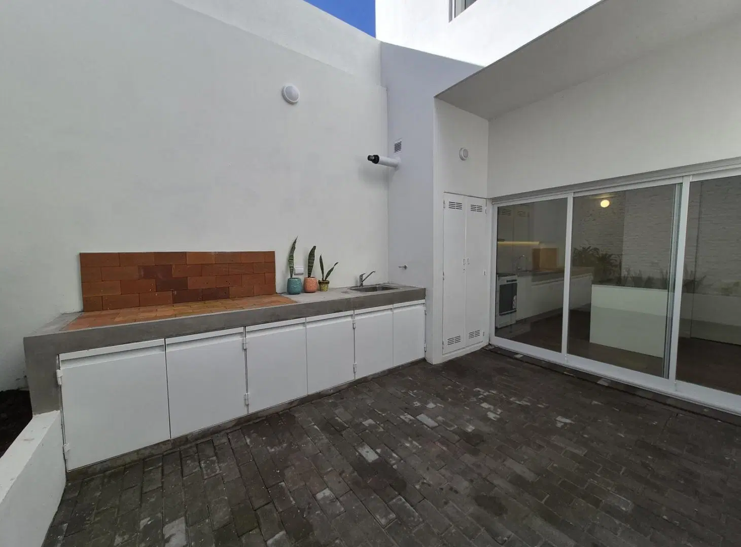 Venta, Casa Pasillo NO PH, 2 dorm, Patio parrillero, A estrenar, Cochabamba 400 5