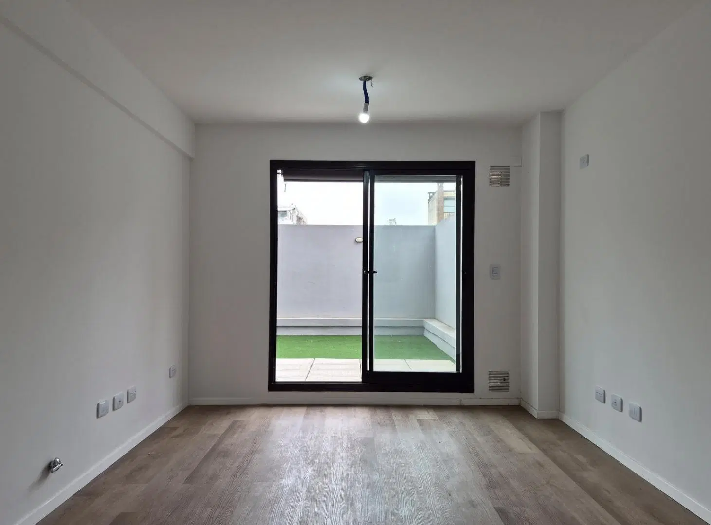Venta, 1 dormitorio, 1 baño, Patio Exclusivo, Orientación Este, Amenities, Centro, Rosario 5
